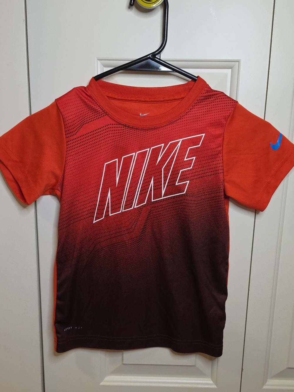 Nike Red to Black Gradient Short-Sleeve Kids Tee